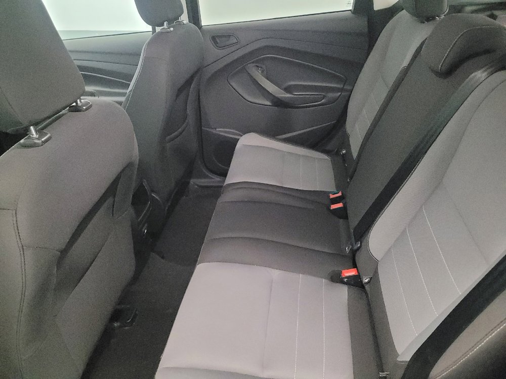 Used 2019 Ford Escape S image 18