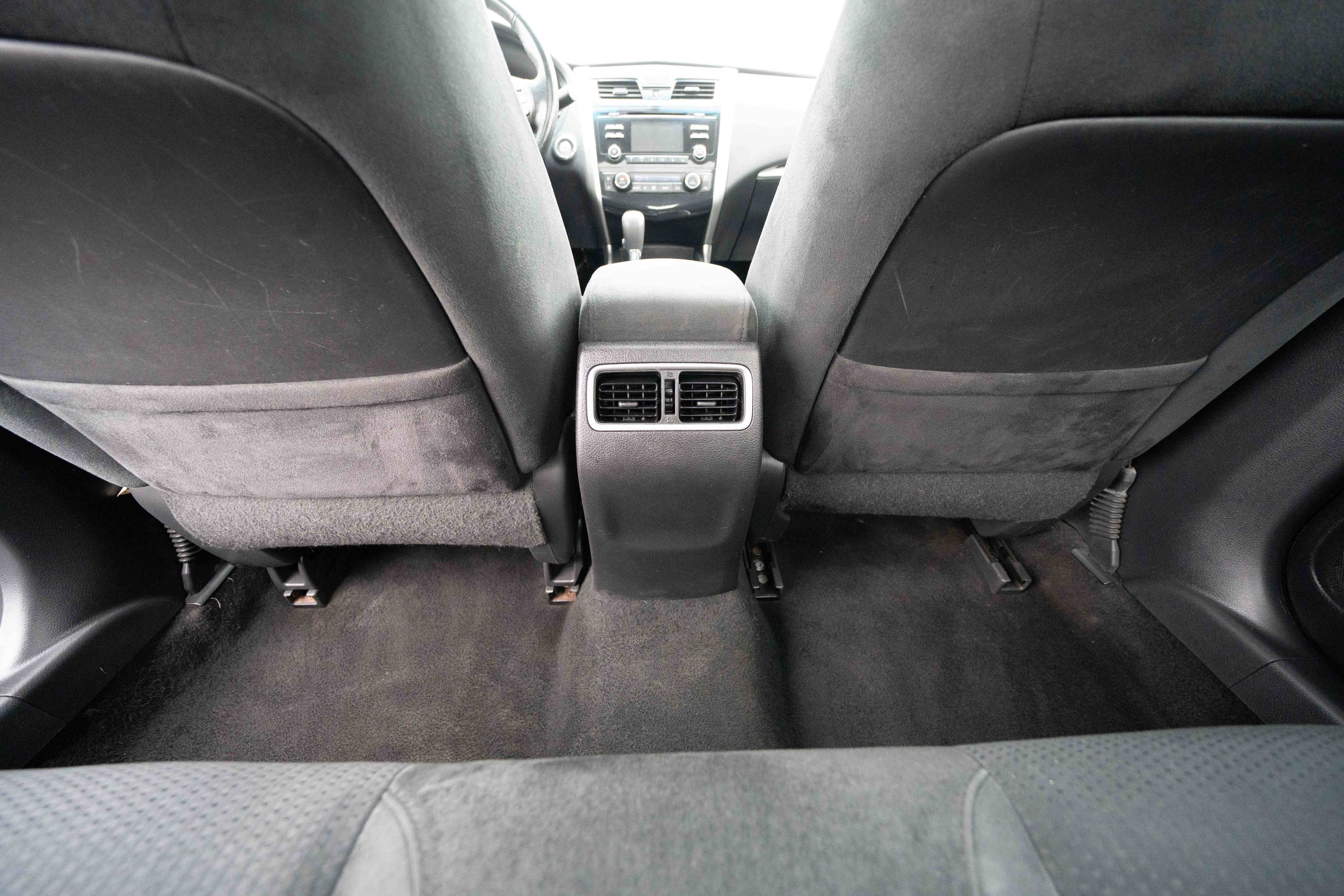 Used 2015 Nissan Altima 2.5 SV w/ Convenience Package image 22