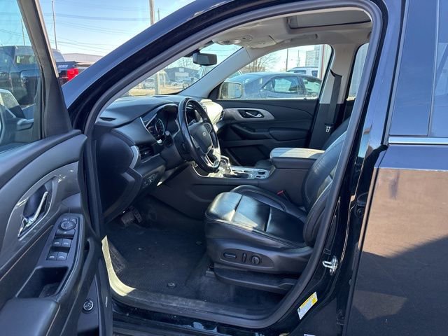 Used 2021 Chevrolet Traverse LT w/ LT Premium Package image 10