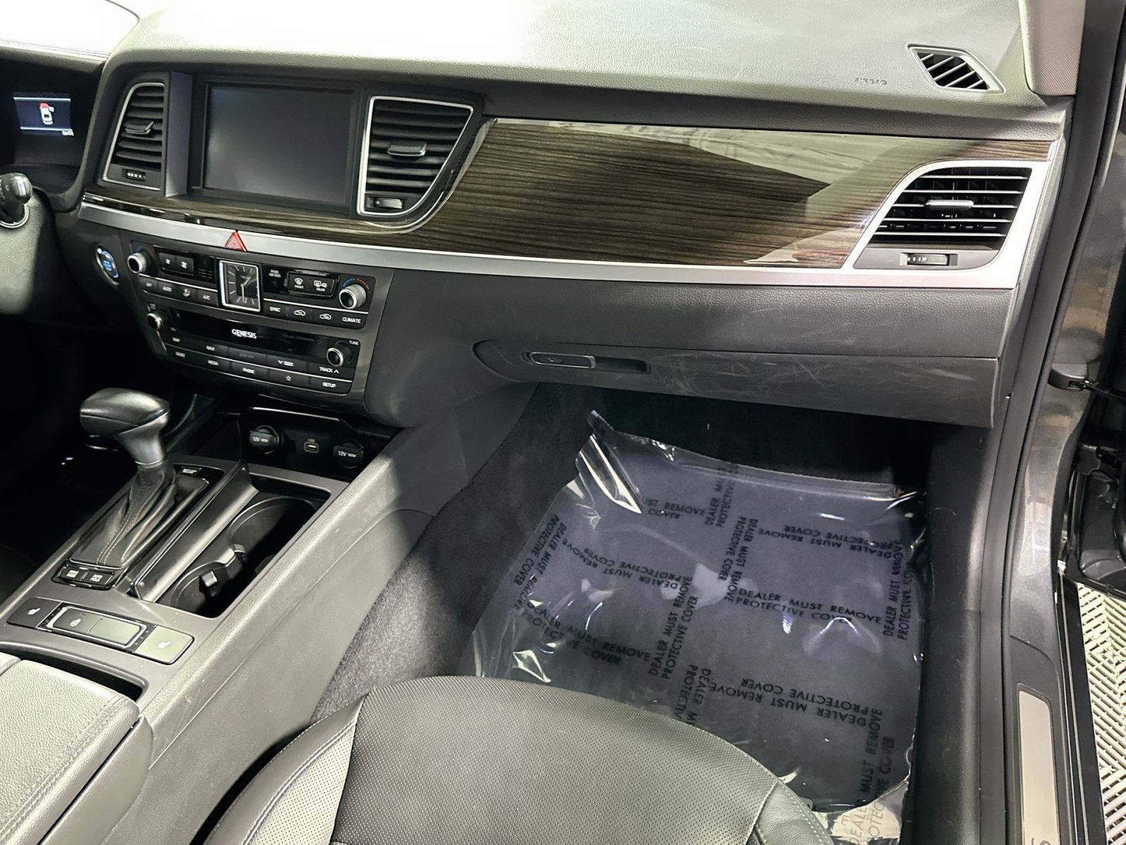 Used 2020 Genesis G80 3.8 image 35