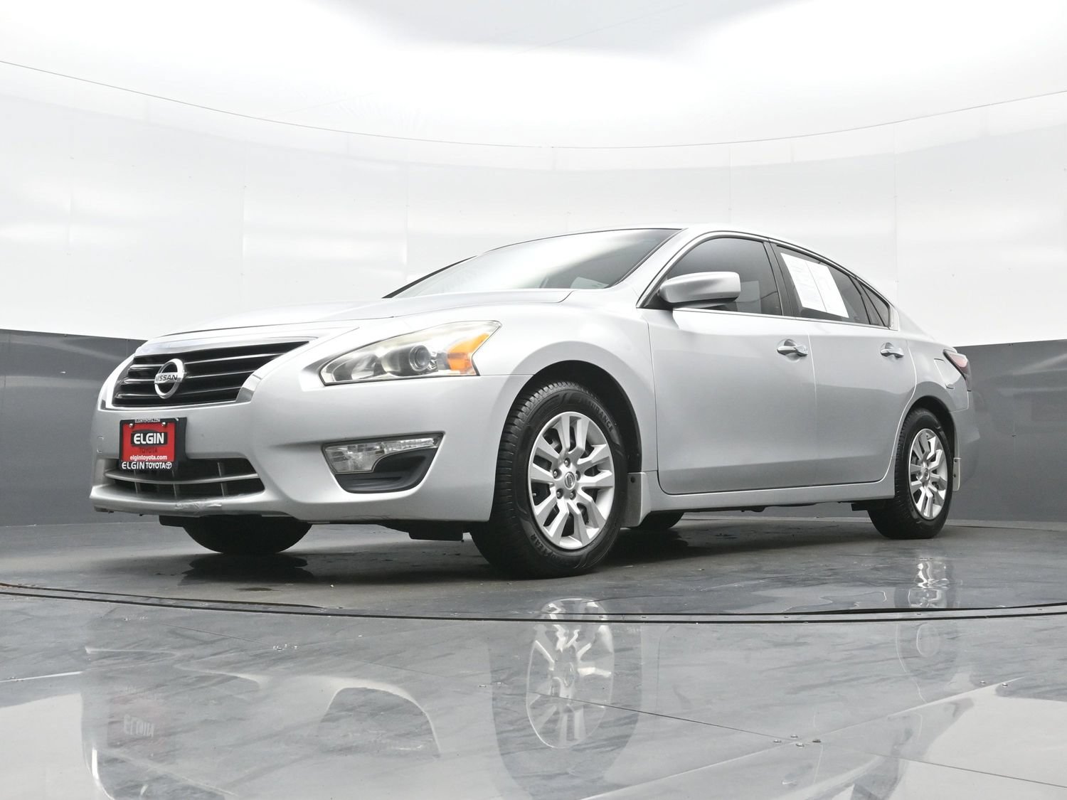 Used 2014 Nissan Altima 2.5 S w/ Display Audio Package FWD image 27