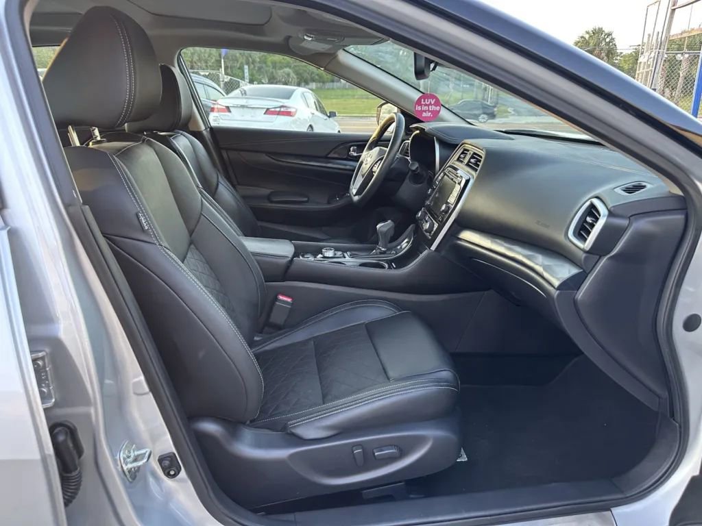 Used 2019 Nissan Maxima Platinum w/ Illumination Package image 18