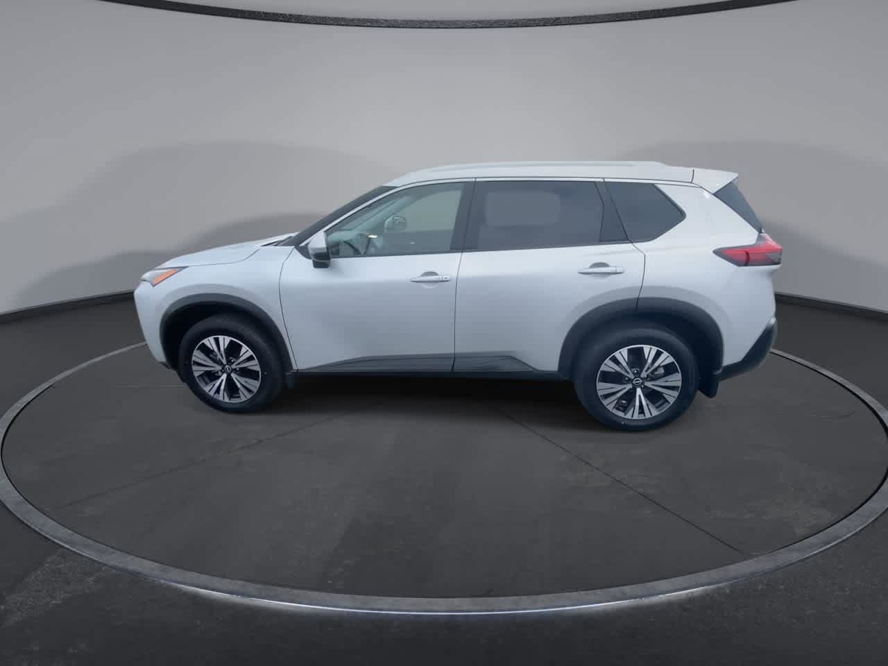 Used 2023 Nissan Rogue SV w/ SV Premium Package AWD/4WD image 5