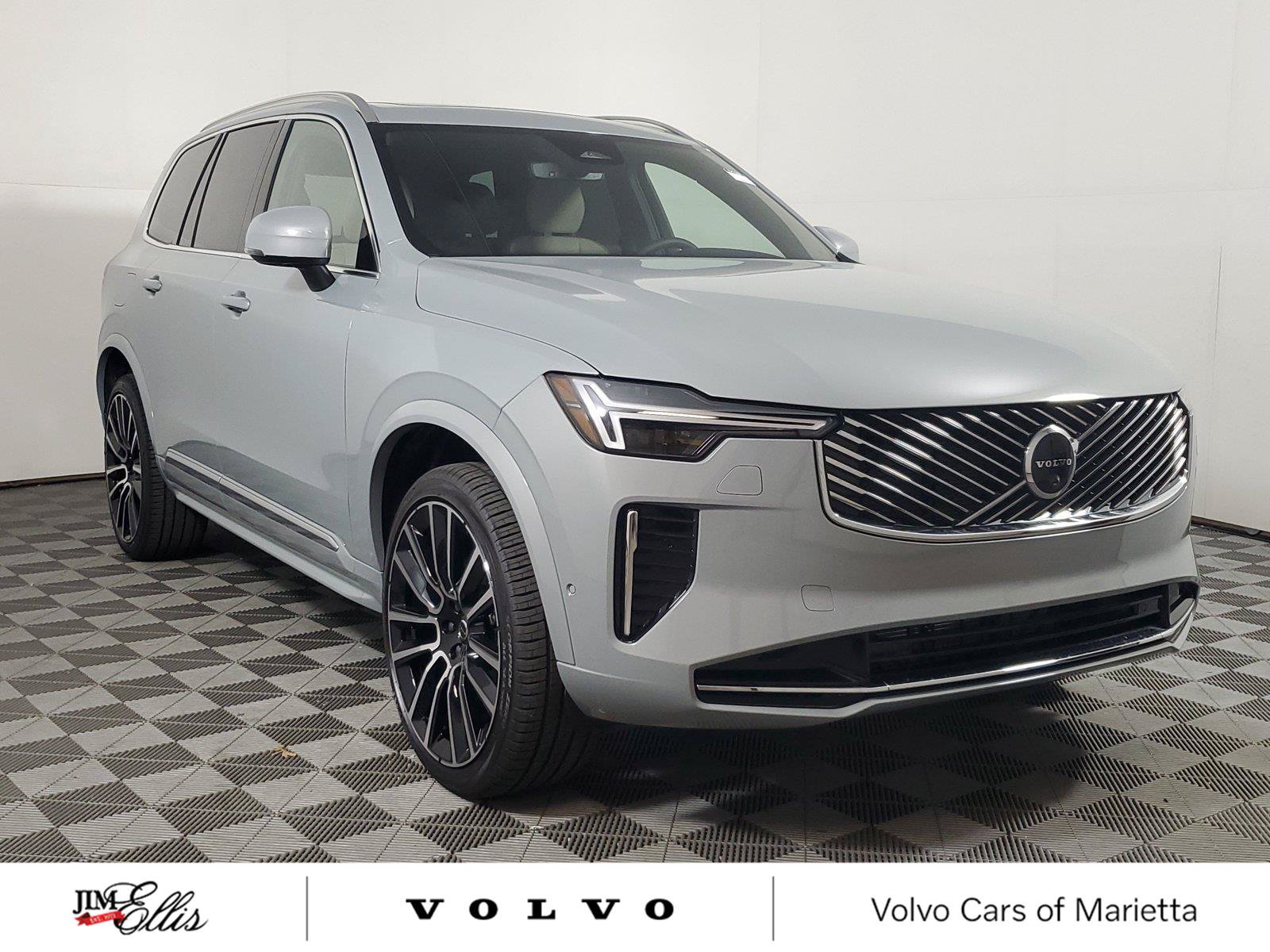 New 2026 Volvo XC90 B6 Plus w/ Protection Package Premier
