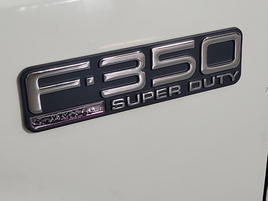 Used 2001 Ford F350 XL image 7