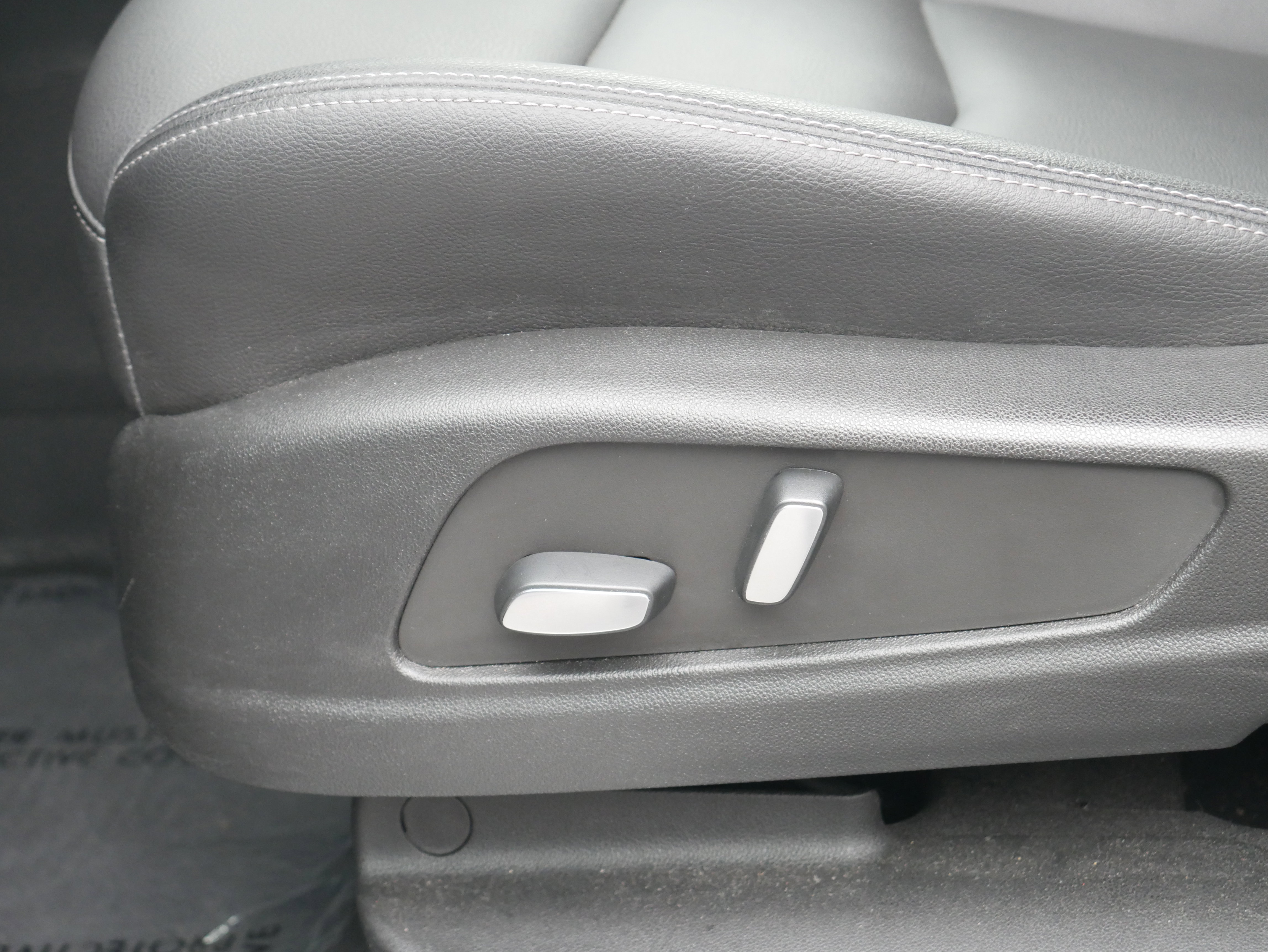 Used 2023 Cadillac XT5 Luxury image 13