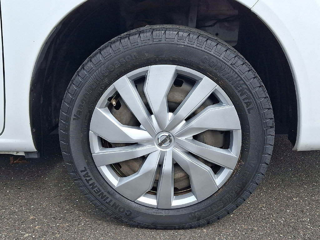 Used 2015 Nissan NV200 SV w/ Technology Package FWD image 7