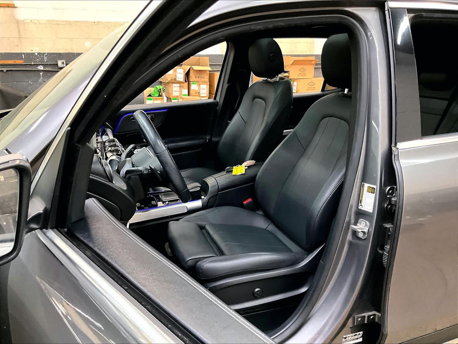 Used 2023 Mercedes-Benz GLB 250 4MATIC image 27