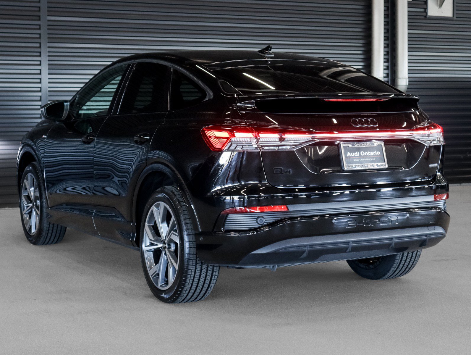 Used 2023 Audi Q4 e-tron Premium Plus w/ Premium Plus AWD/4WD image 2