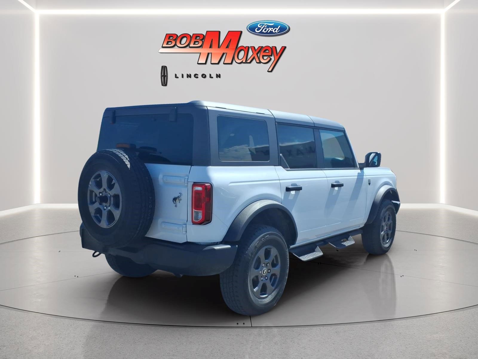 Used 2023 Ford Bronco Big Bend AWD/4WD image 4