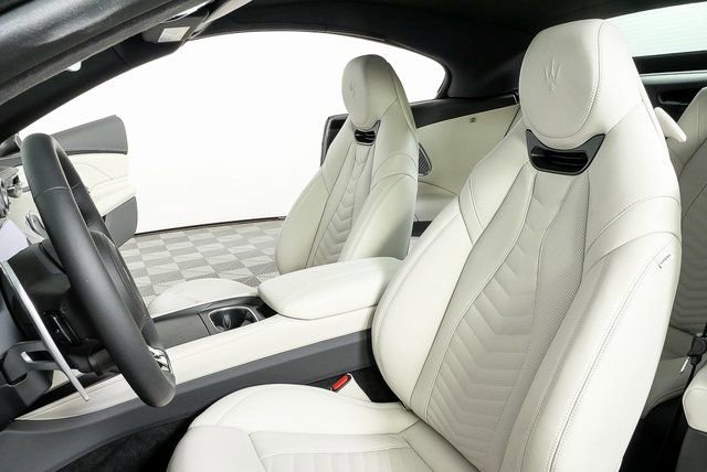 New 2026 Maserati GranCabrio Modena image 3