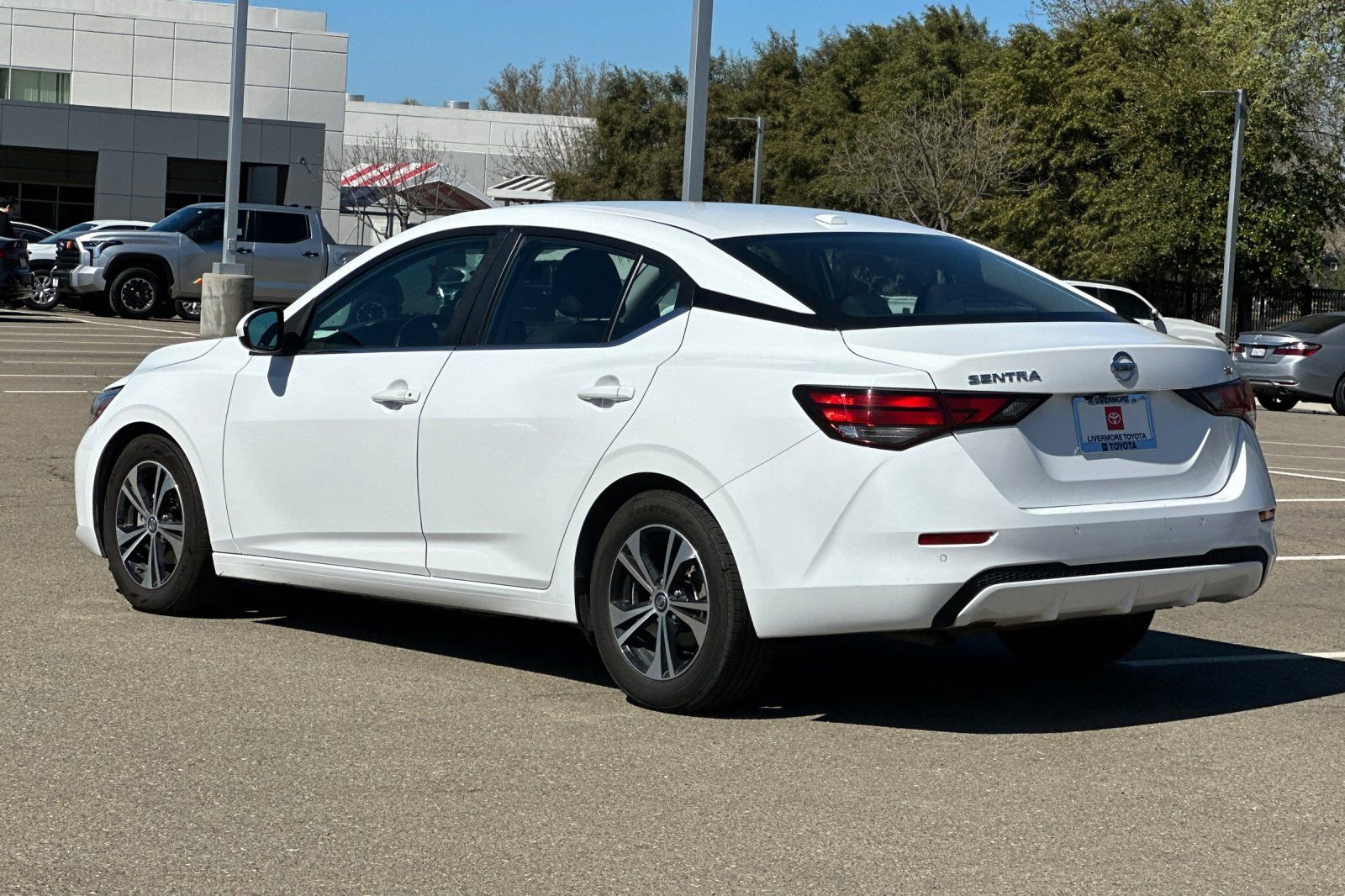 Used 2023 Nissan Sentra SV FWD image 6
