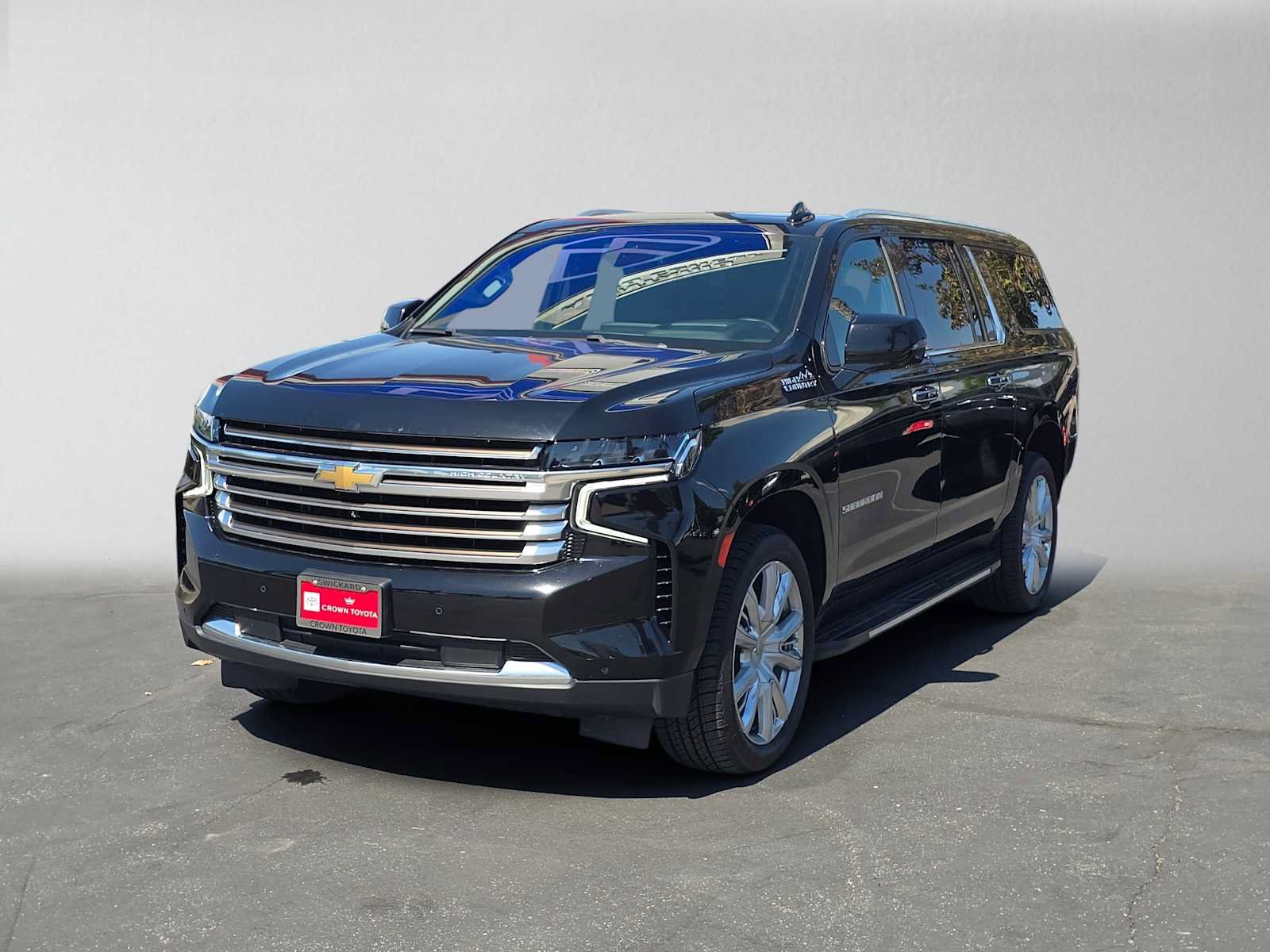 Used 2023 Chevrolet Suburban High Country w/ Max Trailering Package RWD image 7