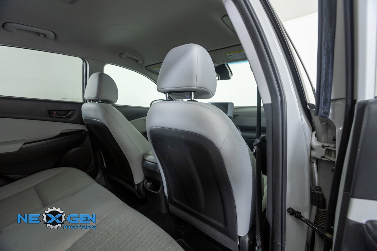 Used 2023 Hyundai Kona SEL image 31