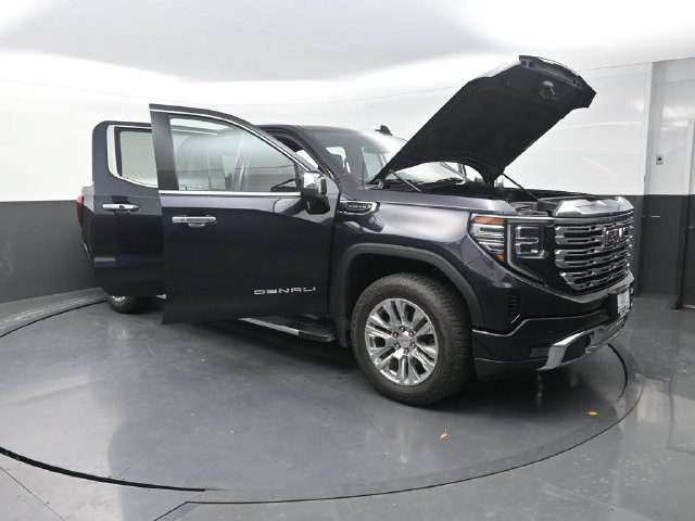 Used 2023 GMC Sierra 1500 Denali AWD/4WD image 29