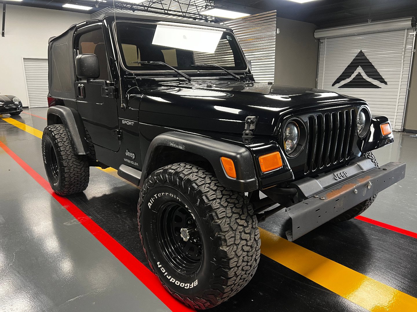 Used 2005 Jeep Wrangler X image 2
