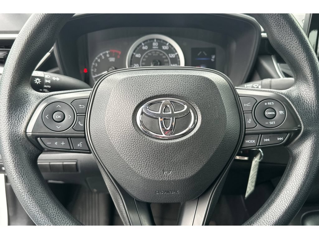 Used 2022 Toyota Corolla LE FWD image 23