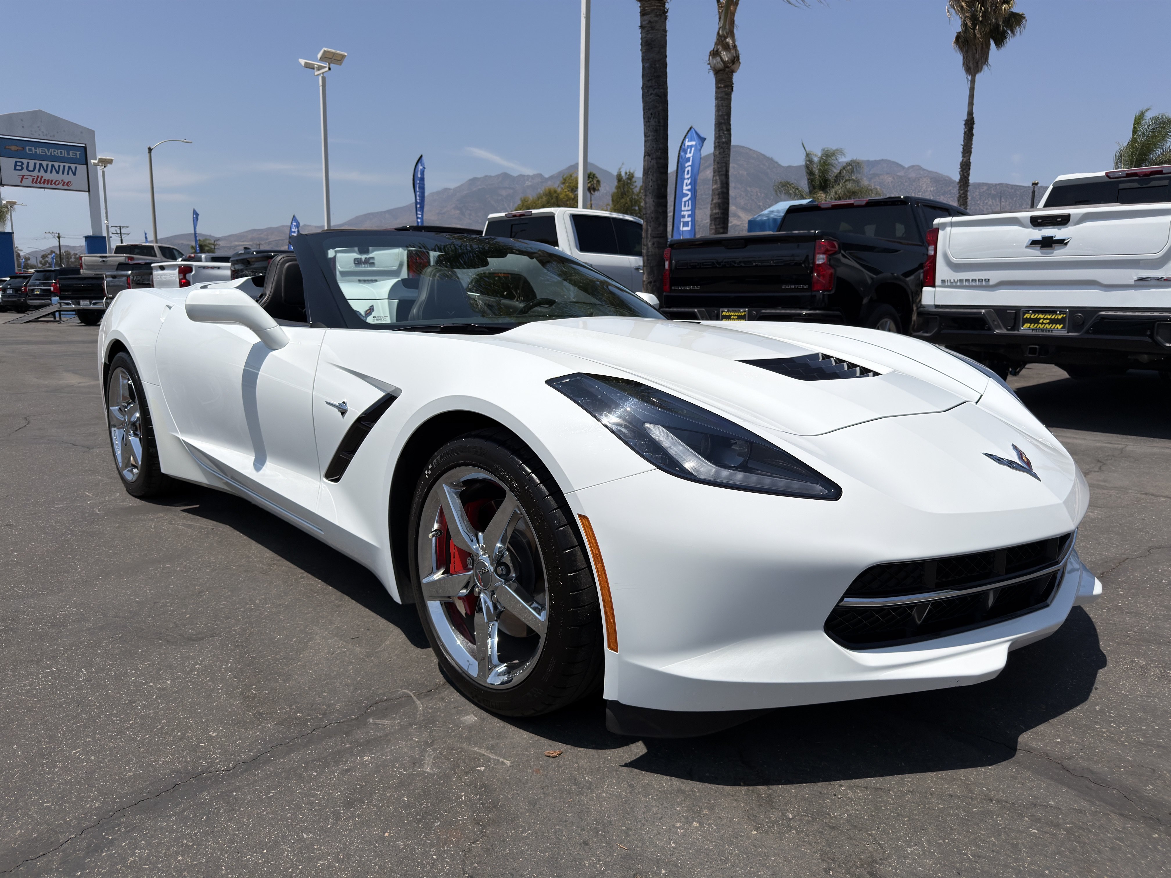 Used 2014 Chevrolet Corvette Stingray Convertible w/ 2LT Preferred Equipment Group RWD image 3