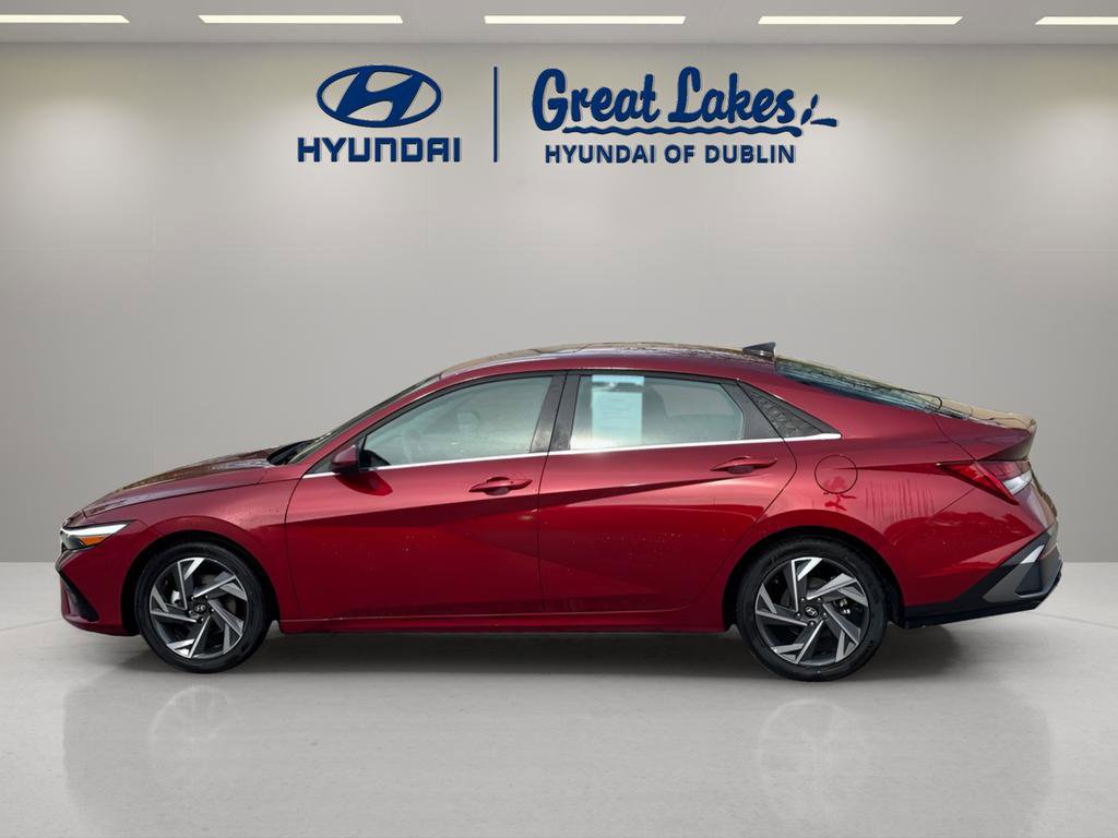 Used 2024 Hyundai Elantra SEL w/ Convenience Package FWD image 2