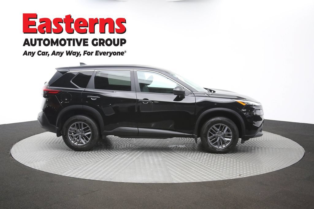 Used 2023 Nissan Rogue S AWD/4WD image 44