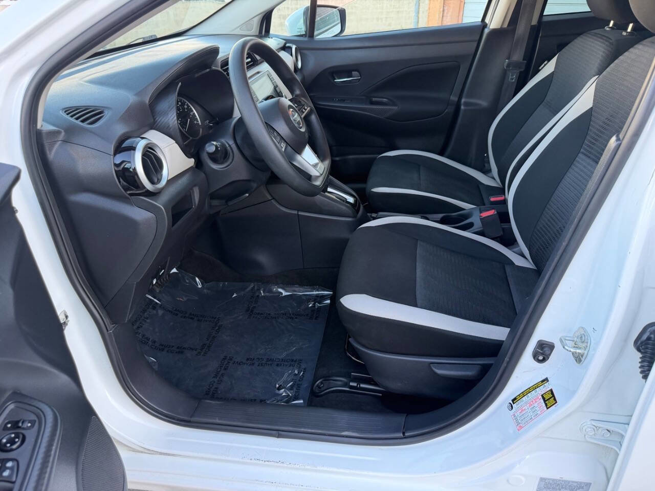 Used 2021 Nissan Versa SV image 20