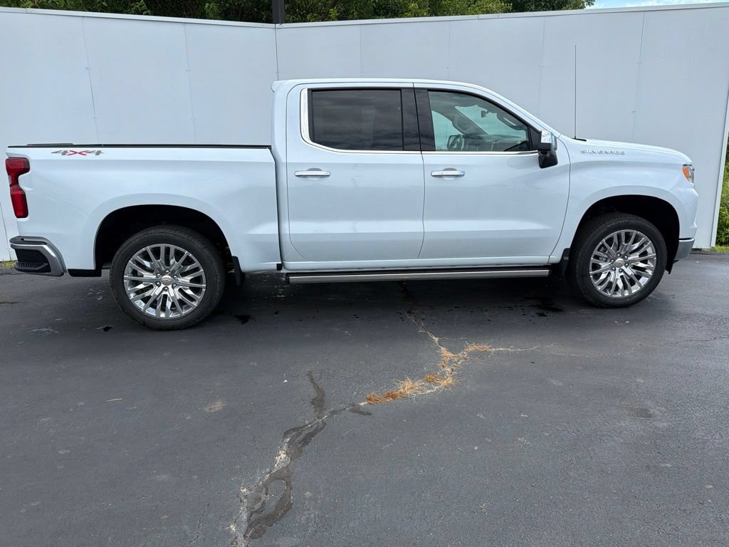 New 2026 Chevrolet Silverado 1500 LTZ w/ LTZ Premium Package AWD/4WD image 3