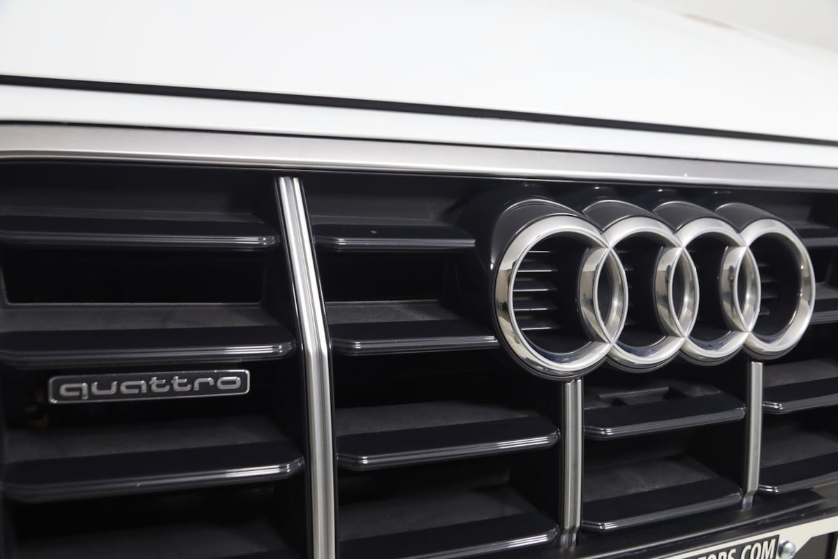 Used 2023 Audi Q5 2.0T Premium w/ Convenience Package AWD/4WD image 16