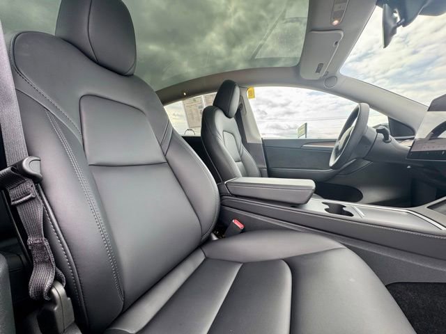 Used 2024 Tesla Model Y Long Range image 15