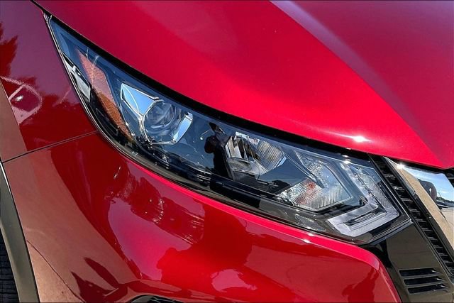 Used 2022 Nissan Rogue Sport S FWD image 30