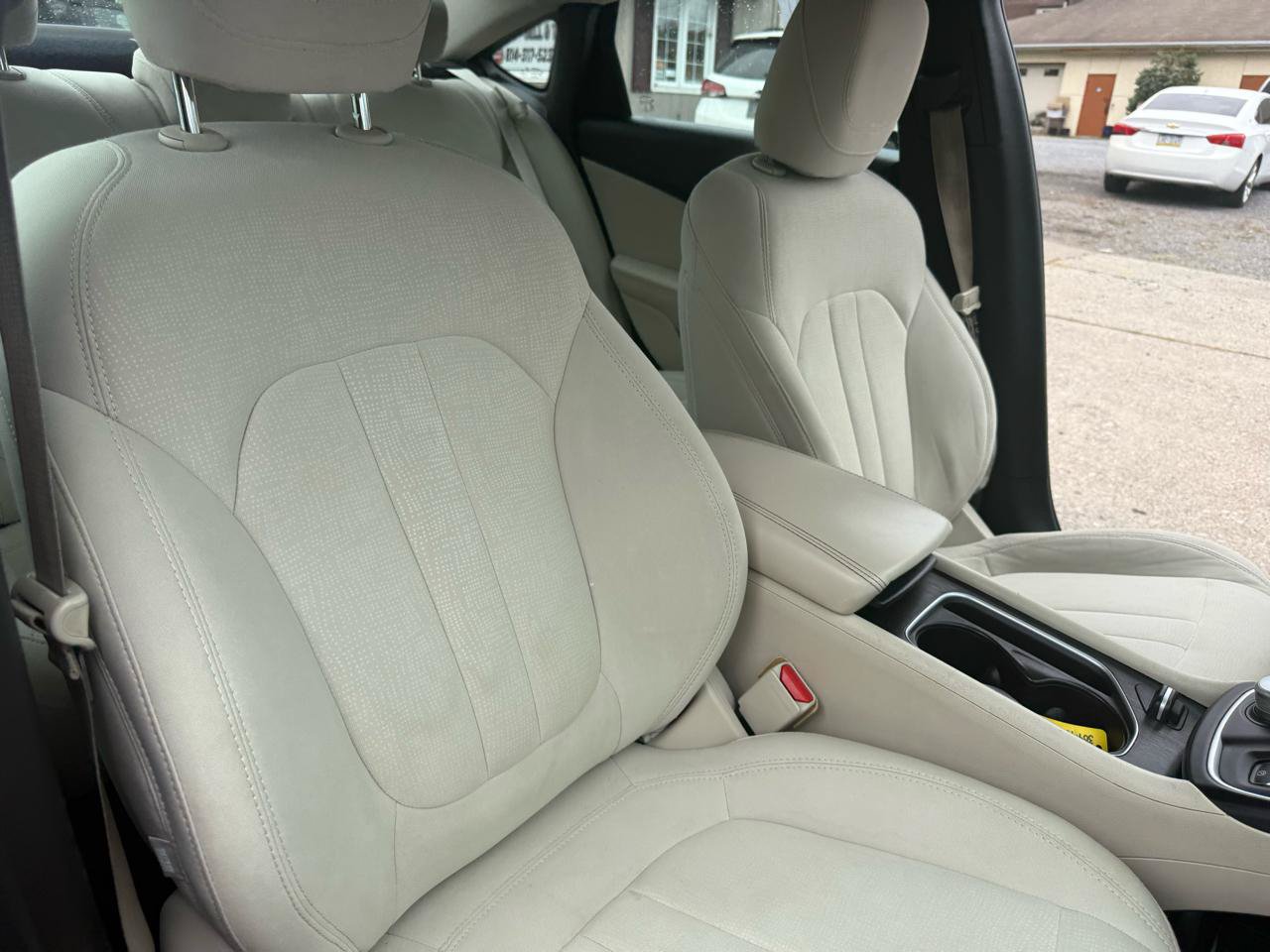 Used 2015 Chrysler 200 Limited FWD image 57