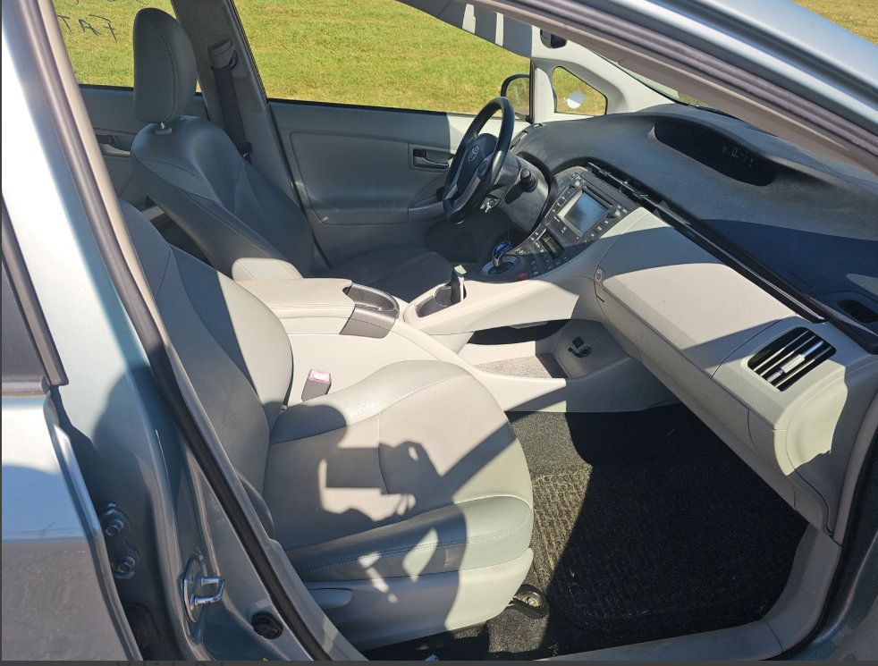 Used 2013 Toyota Prius Four FWD image 8