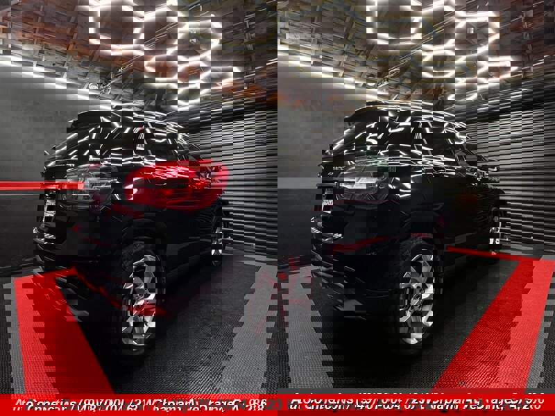 Used 2018 Mercedes-Benz GLA 250 4MATIC w/ Convenience Package image 3