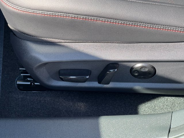 New 2027 Nissan Sentra SR w/ SR Premium Package FWD image 27