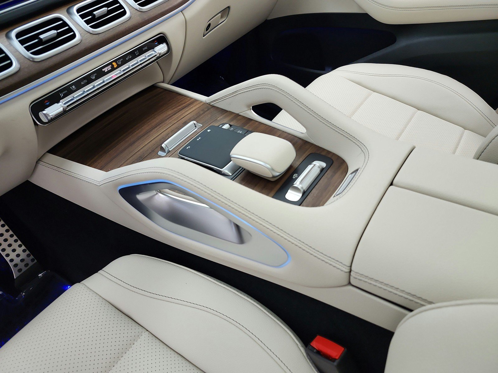 New 2026 Mercedes-Benz GLS 450 4MATIC image 10