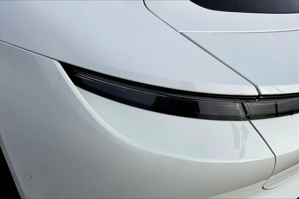 Used 2020 Porsche Taycan 4S image 23