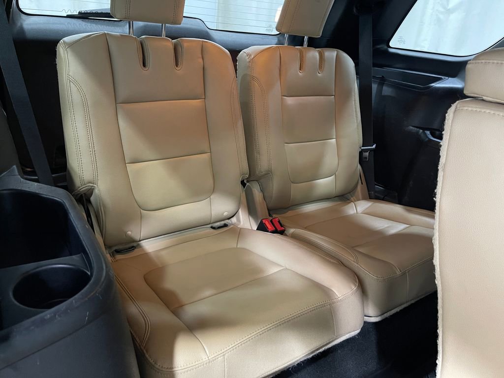 Used 2016 Ford Explorer XLT w/ Equipment Group 202A image 33
