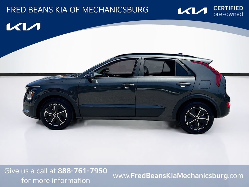 Certified 2025 Kia Niro EX FWD image 4