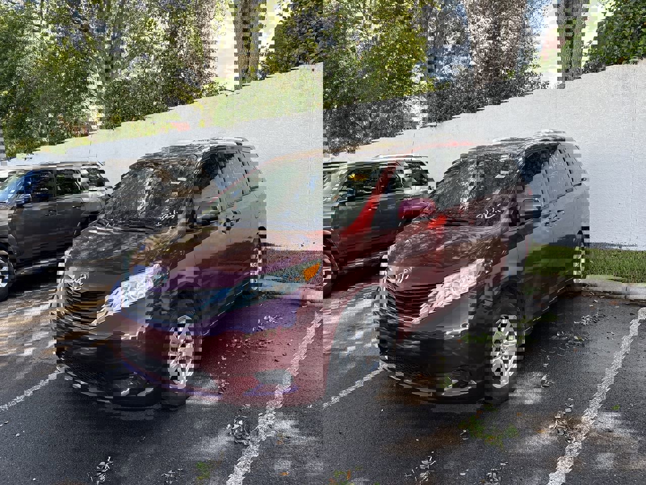 Used 2014 Toyota Sienna LE