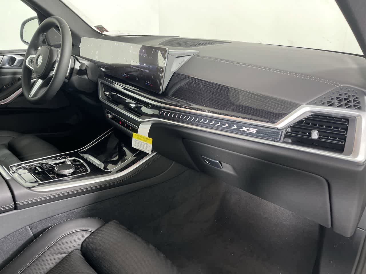 Certified 2024 BMW X5 xDrive40i w/ M Sport Package image 15