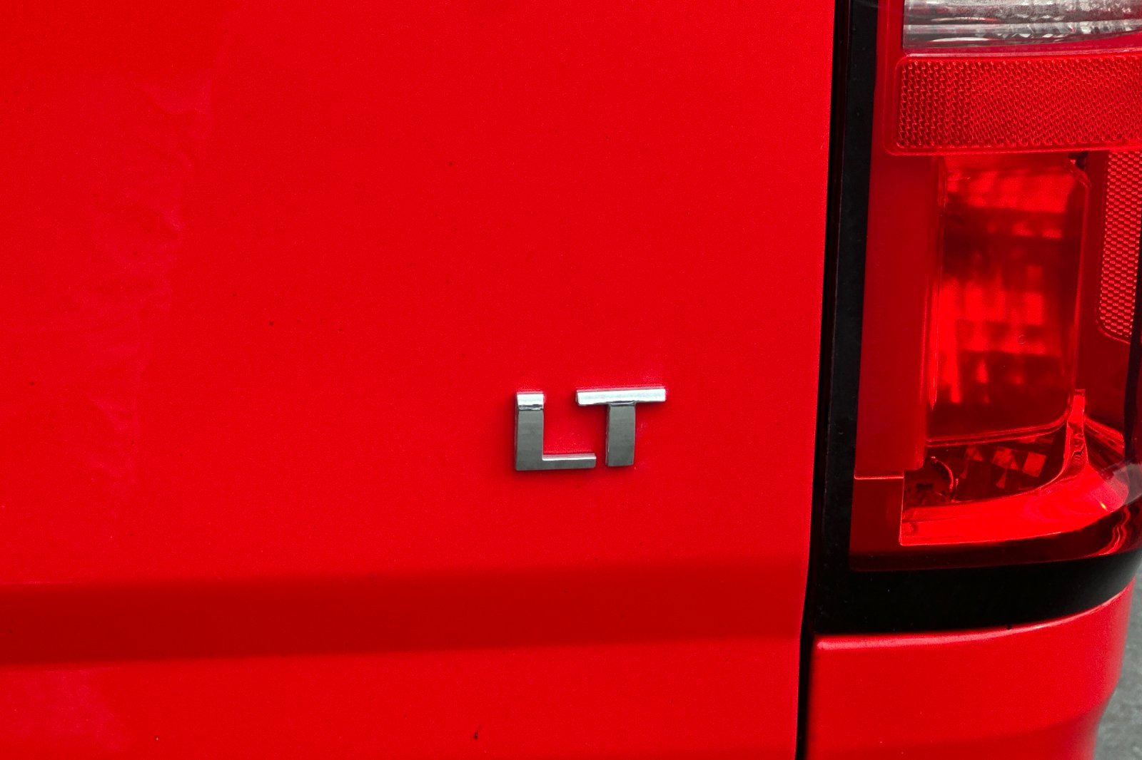 Used 2017 Chevrolet Colorado LT w/ LT Convenience Package image 24