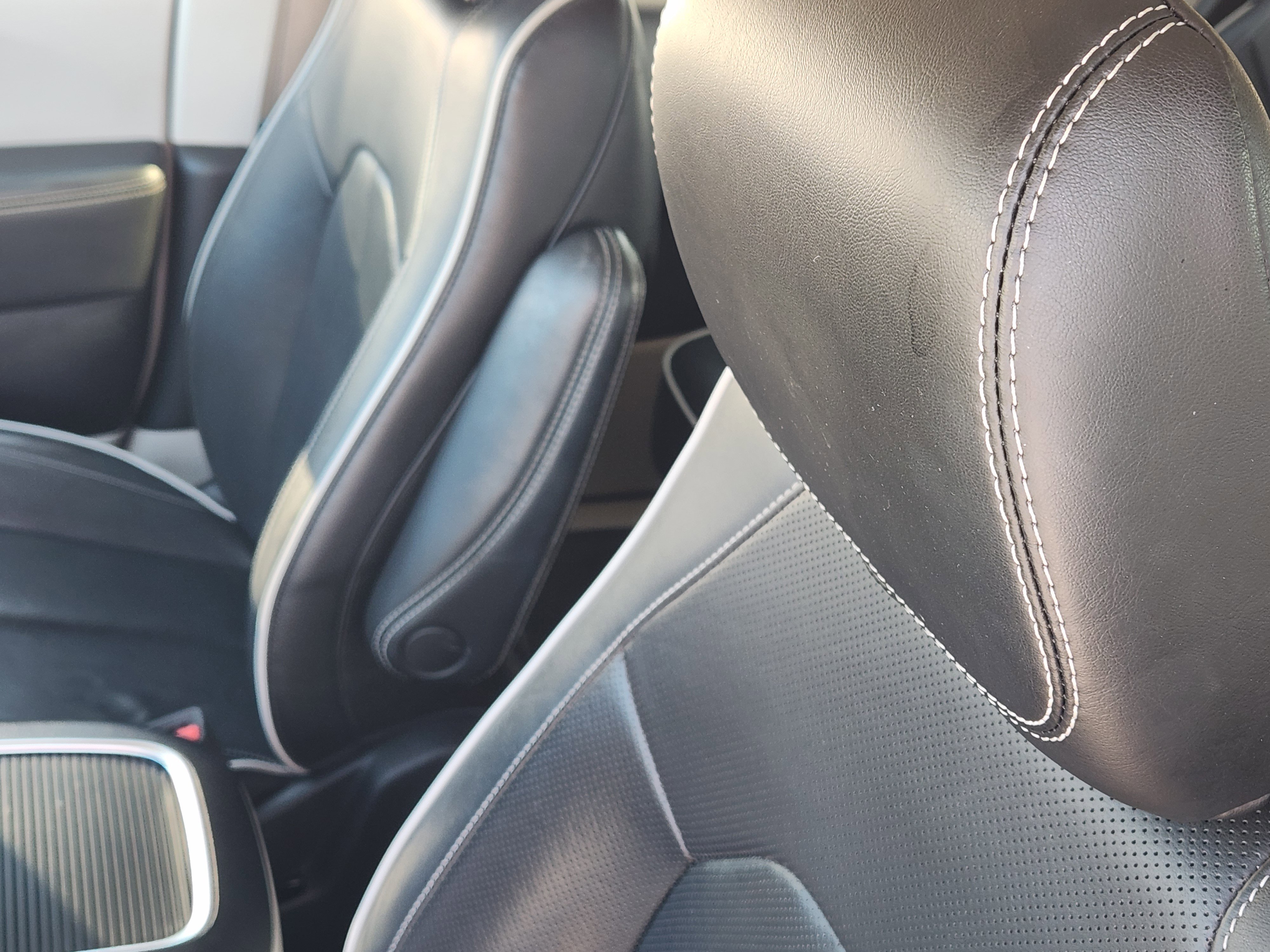 Used 2022 Chrysler Pacifica Limited image 15