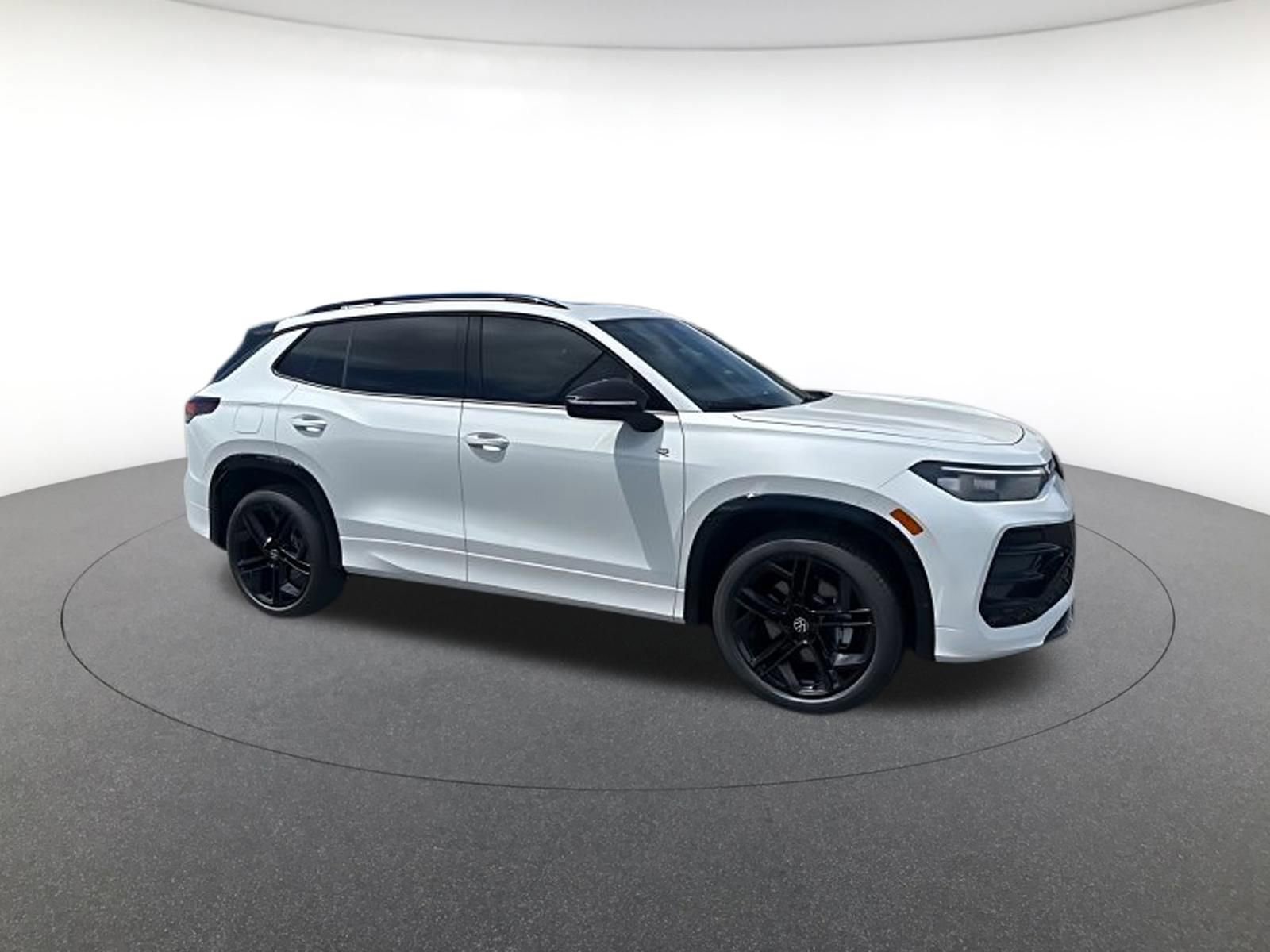 New 2026 Volkswagen Tiguan SE R-Line