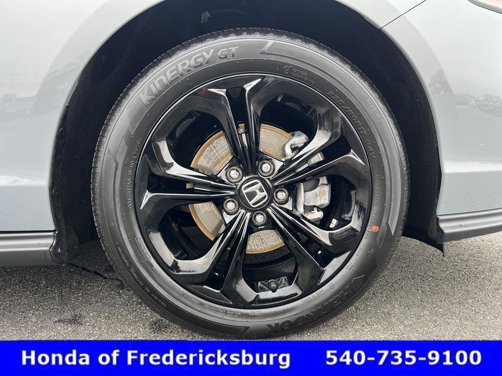 Used 2025 Honda Accord SE image 9