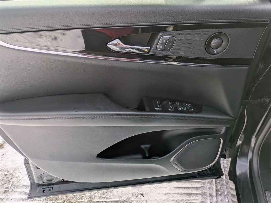 Certified 2022 Lincoln Nautilus Reserve w/ Luxury Package image 15