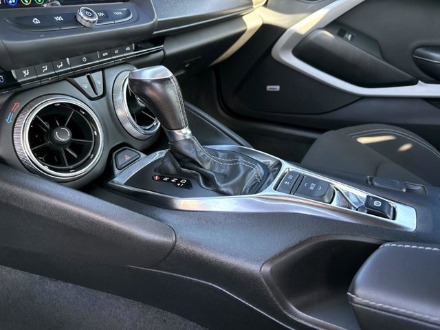 Used 2022 Chevrolet Camaro LT w/ Technology Package RWD image 21