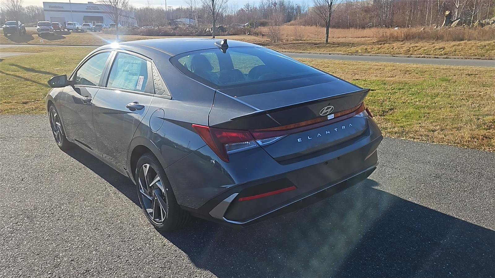 New 2025 Hyundai Elantra Sport image 5