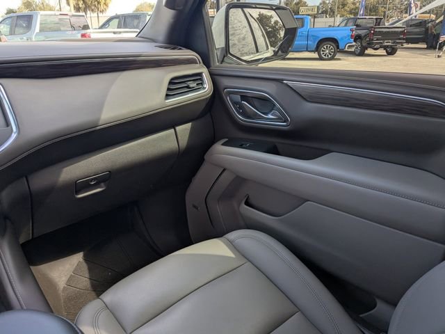 Used 2022 Chevrolet Tahoe LT w/ Luxury Package image 17