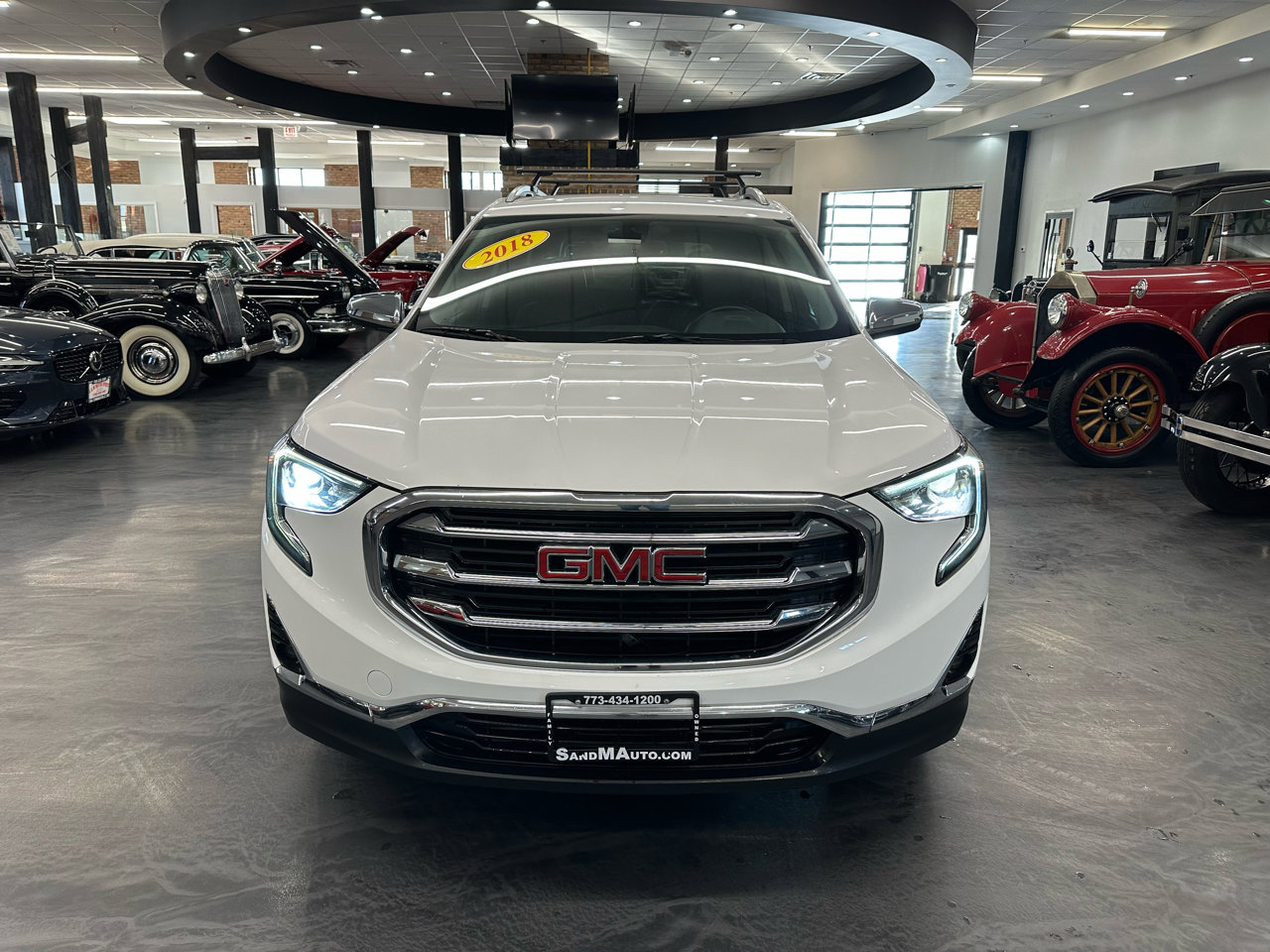 Used 2018 GMC Terrain SLT w/ Infotainment Package II image 2