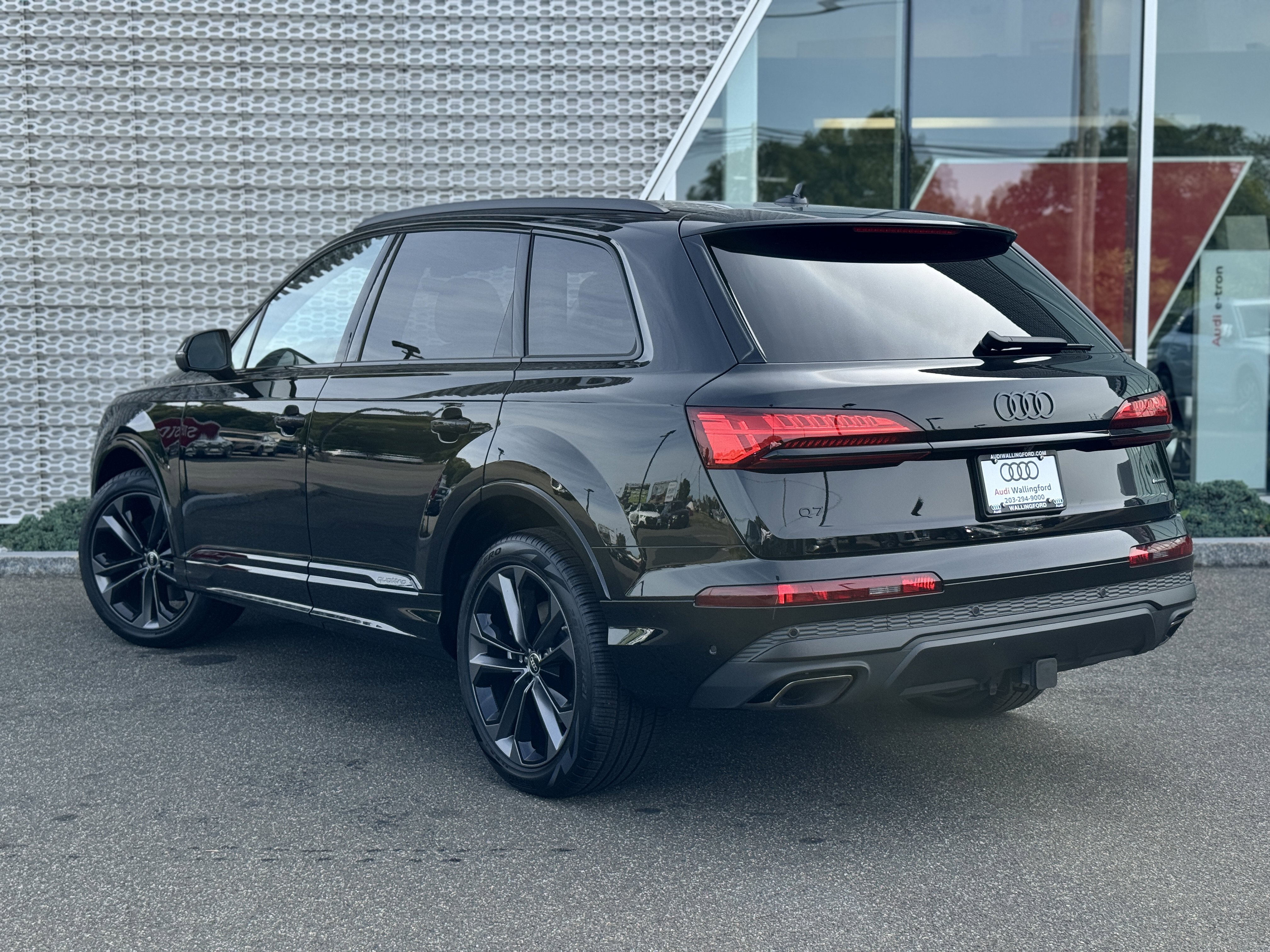 New 2025 Audi Q7 3.0T Premium Plus image 3