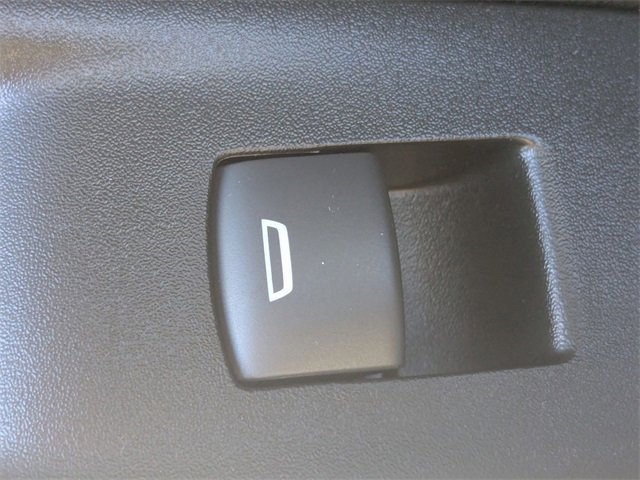 Used 2022 Chevrolet Blazer LT image 25